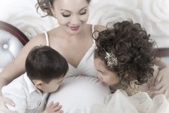 reading_maternity_photo_session-19